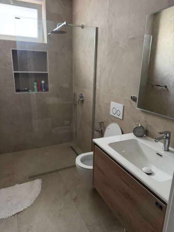 APARTAMENT ME QERA 2+1