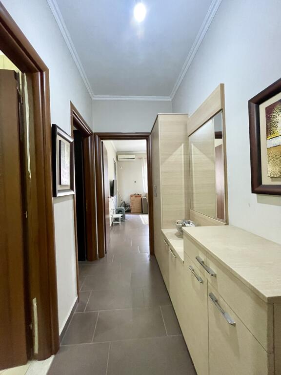 Apartament 1+1 Me Qera Ne Astir