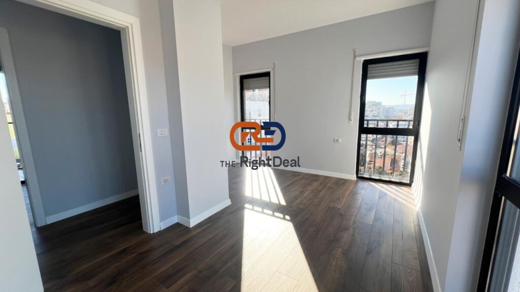 Dopo Villa Gold, Affittiamo Per Ufficio Super Appartamento 3+1+2 Con Vista Spettacolare!!!
