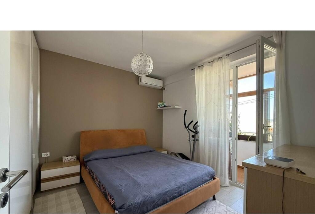 Apartament me qira 2+1 tek Brryli