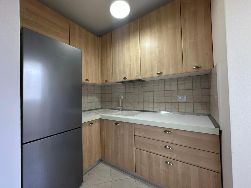 IN VENDITA, APPARTAMENTO 1+1 OXHAKU, TIRANA  # 530581007-77