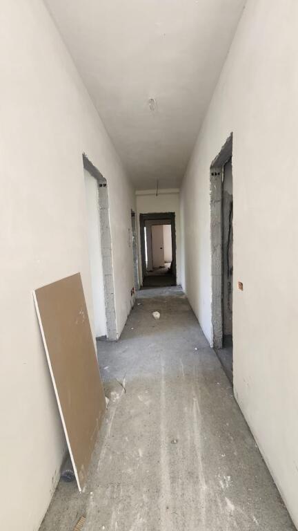 In vendita 2+1+2 vicino a Radison Hotel 260.000 euro