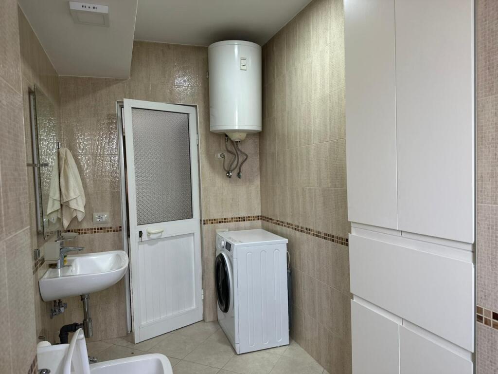 IN VENDITA, APPARTAMENTO 1+1 OXHAKU, TIRANA  # 530581007-77