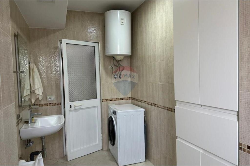 Shitet apartament 1+1 tek Oxhaku