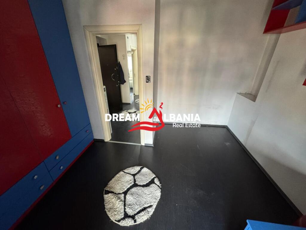 Shitet apartament 2+1 tek Rruga e Durresit (ID 4129493)