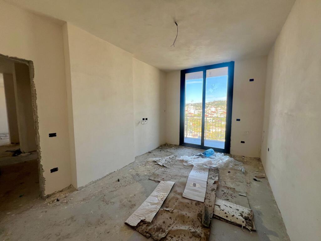 Appartamento In Vendita Vicino Al Mare A Vlora