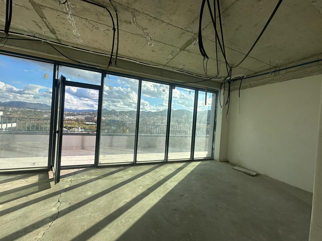 RESIDENZA "VISTA LAGO", APPARTAMENTO IN AFFITTO 3+1+2+2 POSTI AUTO
