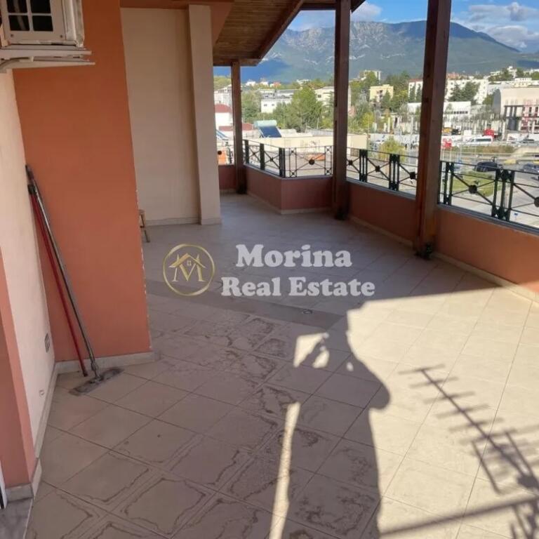 Qera, Hyrje Private 3+1+2+Parkim, Sauk , 700 euro/muaj