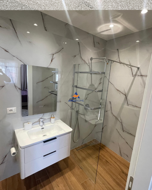 AFFITTASI APPARTAMENTO 2+1+BALCONE "IN VIA MINE PEZA" 1000 EURO