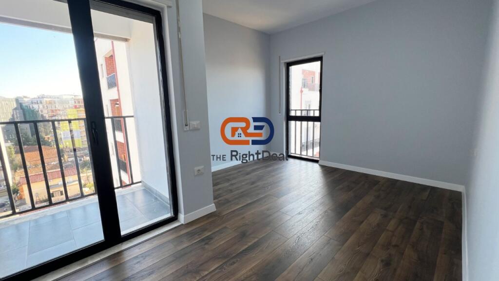 Dopo Villa Gold, Affittiamo Per Ufficio Super Appartamento 3+1+2 Con Vista Spettacolare!!!
