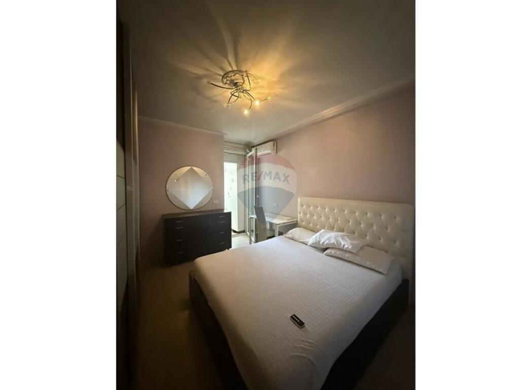 Apartament 2+1+2 me qira tek Myslym Shyri , ish ekspozita