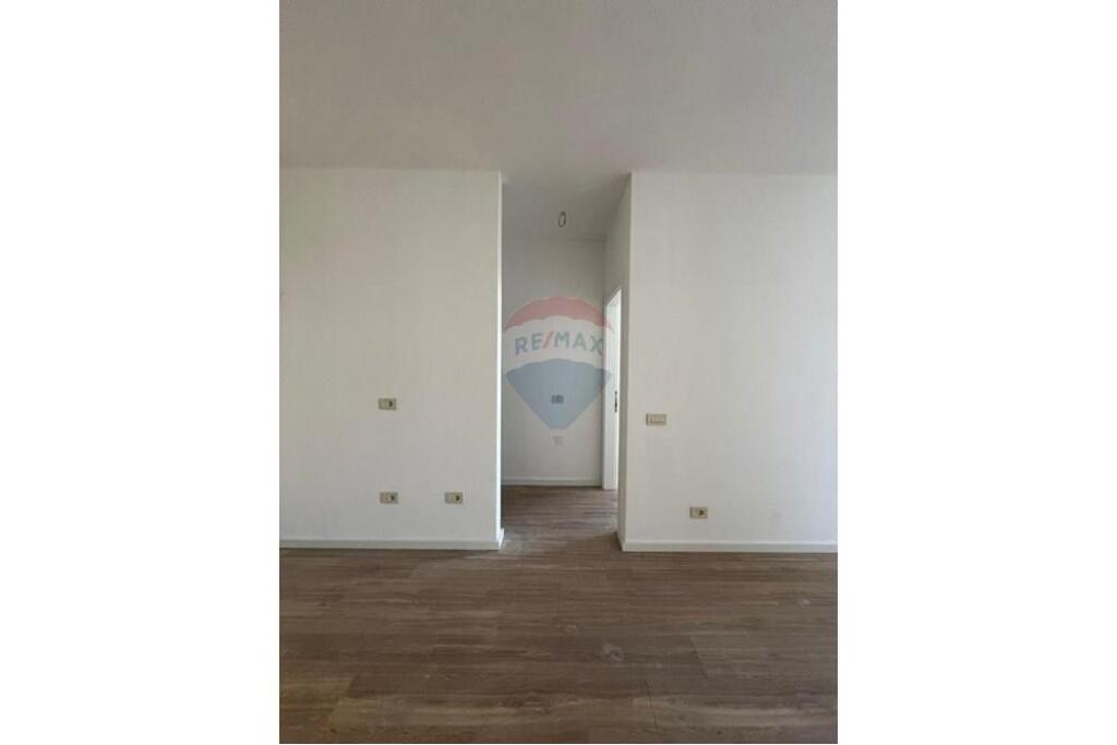 Appartamento 1+1 - In Affitto - Via Mine Peza, Tirana