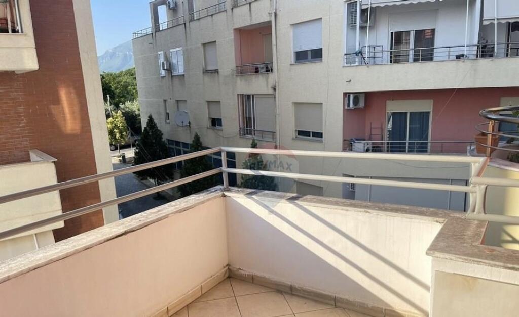 Jepet me qira apartament 1+1 ne Fresk