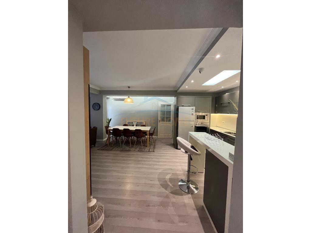 Rent, Apartment 2+1+ Parking Space, Blloku, Tirana.