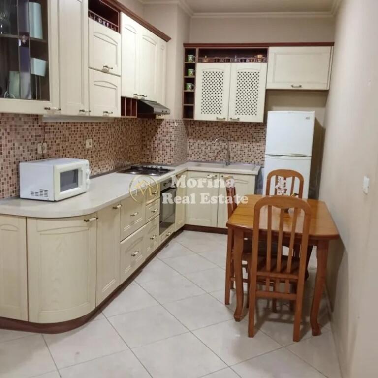 Qera Apartament, 1+1, te Kopeshti Botanik, 650 Euro/Muaj