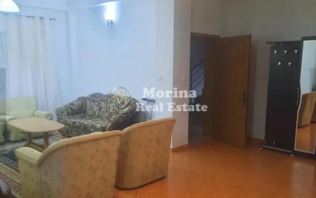 Qera , Hyrje private , 3+1 , Qytet Studenti , 500 euro / muaj