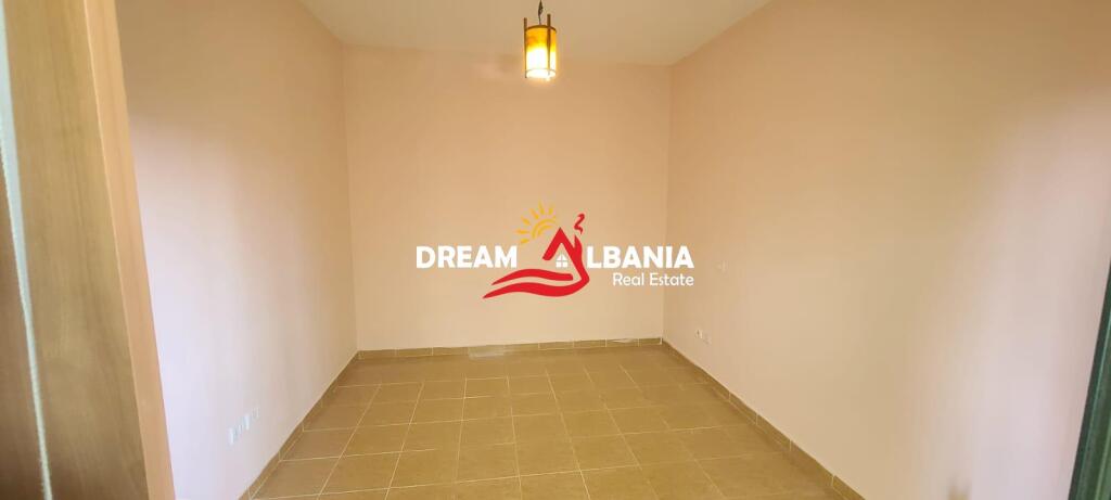 Apartament/Ambient Biznesi me Qera, prane Ministrise se Jashtme (ID 42213410)