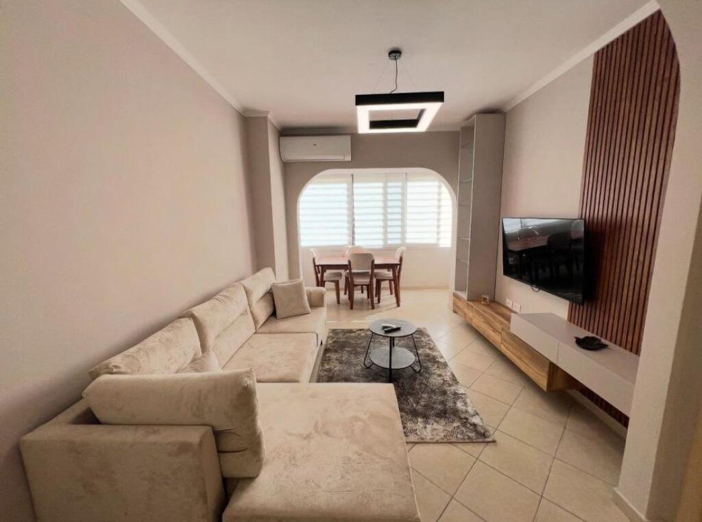 APARTMENT FOR RENT 1+1 YZBERISHT 450 EURO