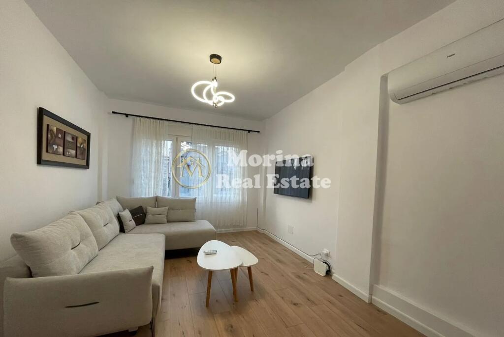 Qera, Apartament 2+1, te Blloku, 850 euro/muaj