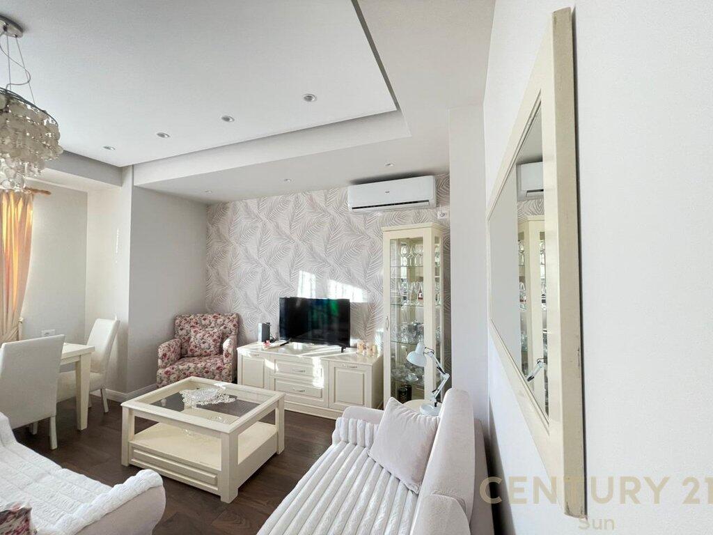 APPARTAMENTO 2+1 IN AFFITTO IN VIA DURRES!