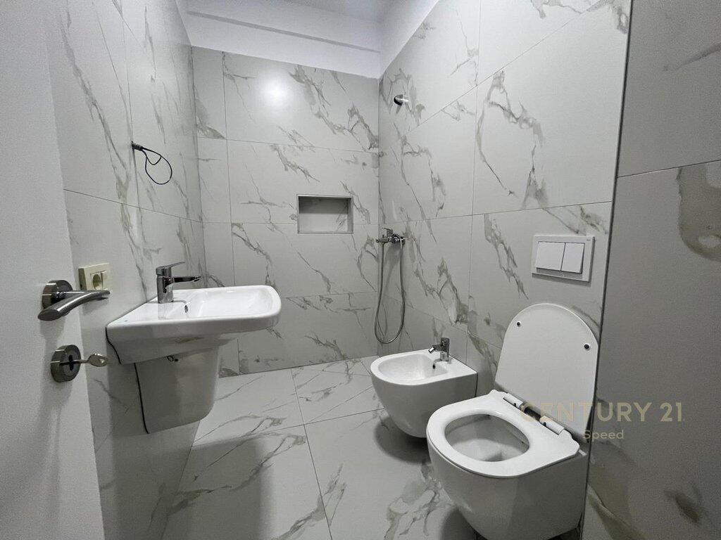 Locale ufficio in affitto 2+1, Residenza Mine Peza!!
