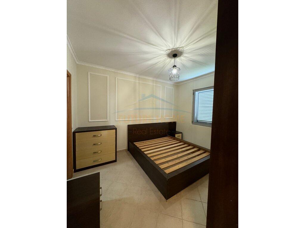 Affittasi Super Appartamento 3+1+2+Parcheggio in Affitto, Fresk, 600€
