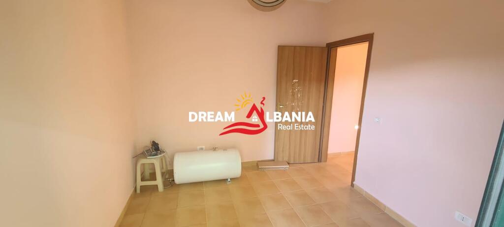 Apartament/Ambient Biznesi me Qera, prane Ministrise se Jashtme (ID 42213410)