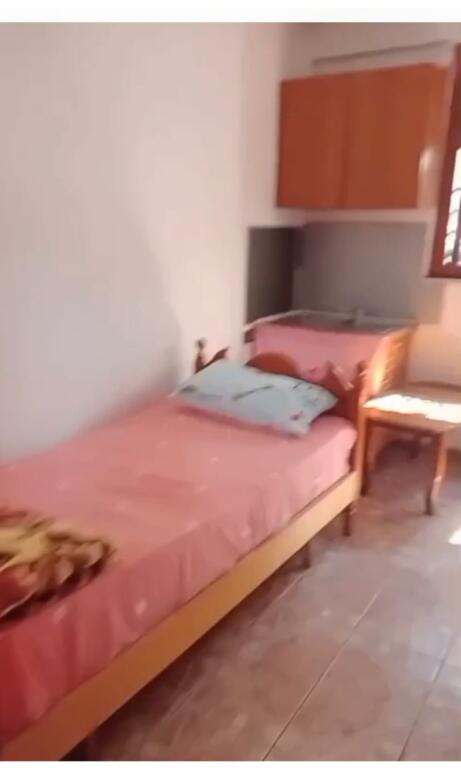 STUDIO 22000 LEKE.ZOGU I ZI