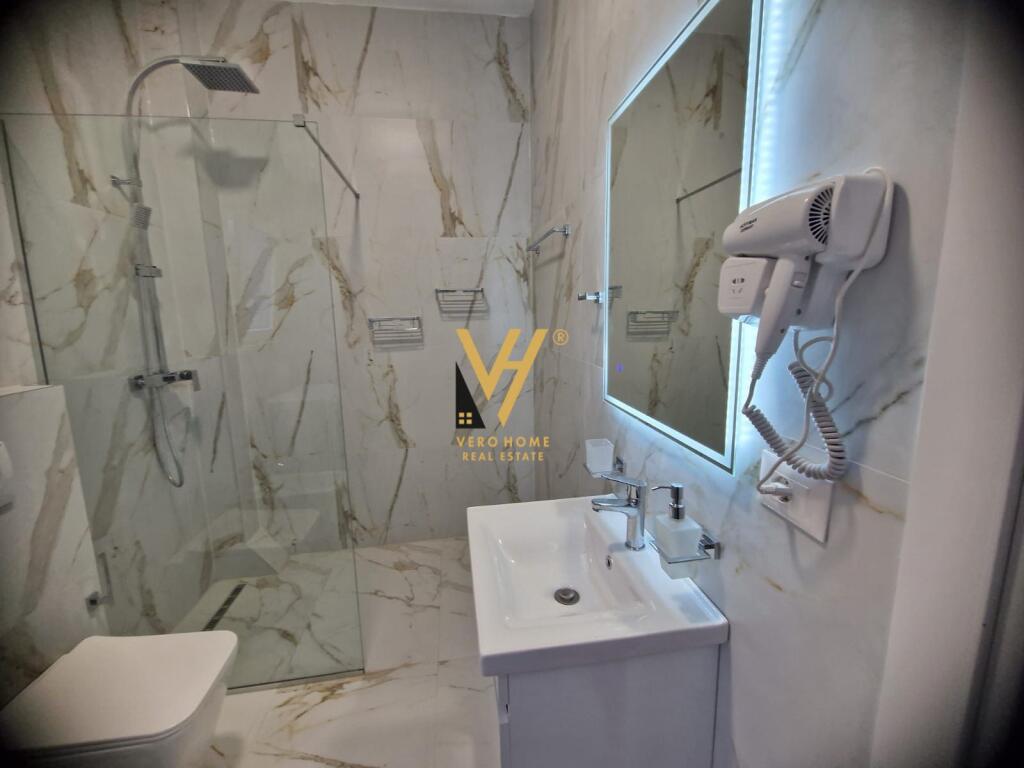 JEPET APARTAMENT 2+1+BLK ME QERA NE VASIL SHANTO 750 EURO