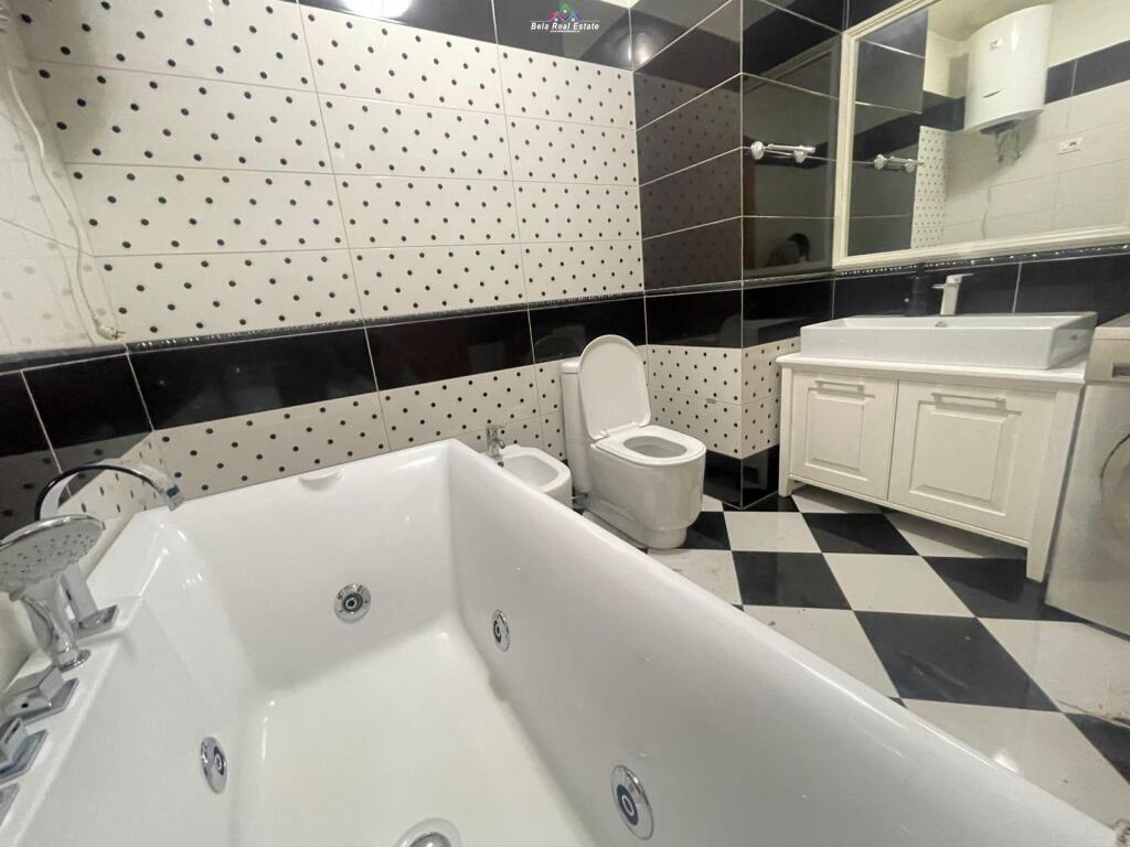 Appartamento In Affitto 3+1+2 A 21 Dhjetori (ID B230177) Tirana