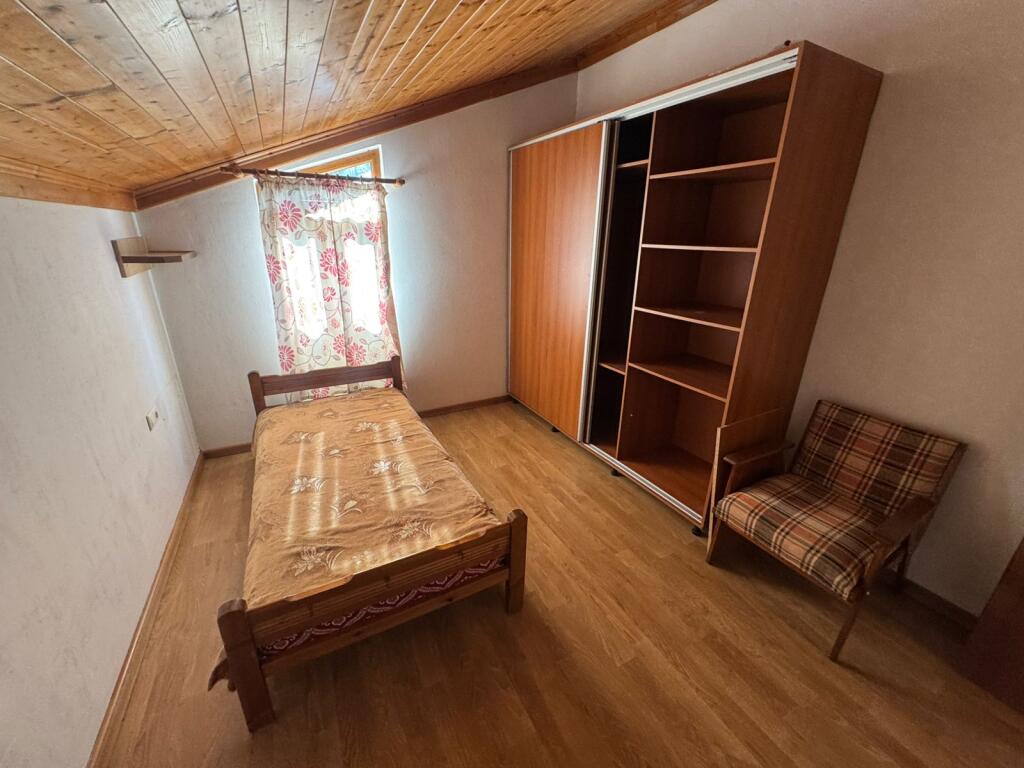 🏡 Appartamento 2+1 in affitto   📍 Via 3 Vëllezërit Kondi  💶 500€ (non trattabile)