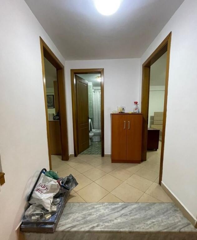 Qera , Apartament , 2+1 , Shkolla e Kuqe , Tirane .