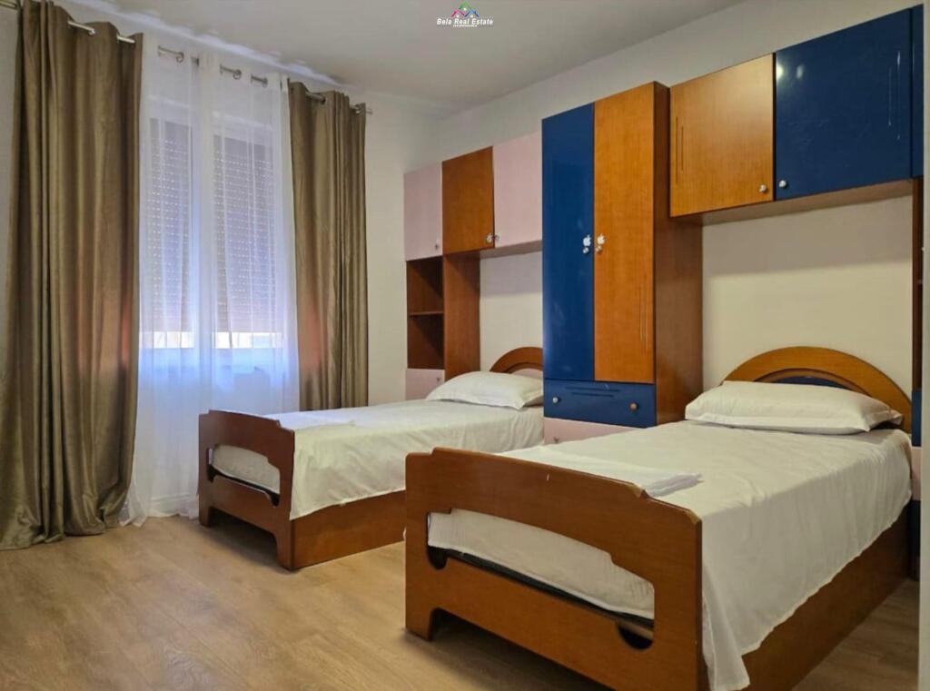 Apartament me qera 2+1+2 tek Komuna E Parisit (ID B2201525) Tirane