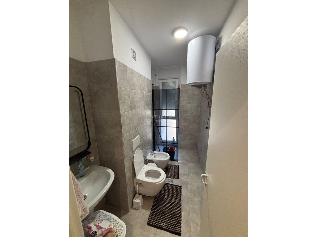 🏢 Jepet me qira apartament 1+1 + post parkimi 📍 tek QTU