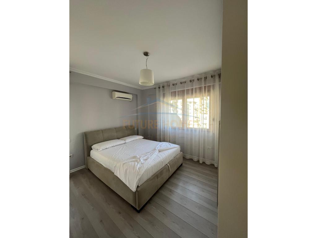 Rent, Apartment 2+1+ Parking Space, Blloku, Tirana.