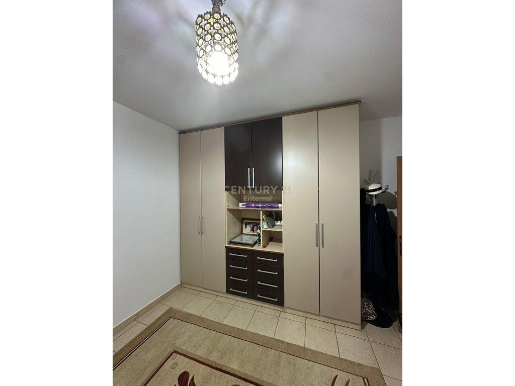Appartamento 2+1 in Affitto sopraelevata del Kristal Center