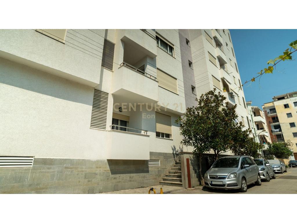 APPARTAMENTO+PARCHEGGIO IN AFFITTO SULLA SPIAGGIA, VISTA MARE !