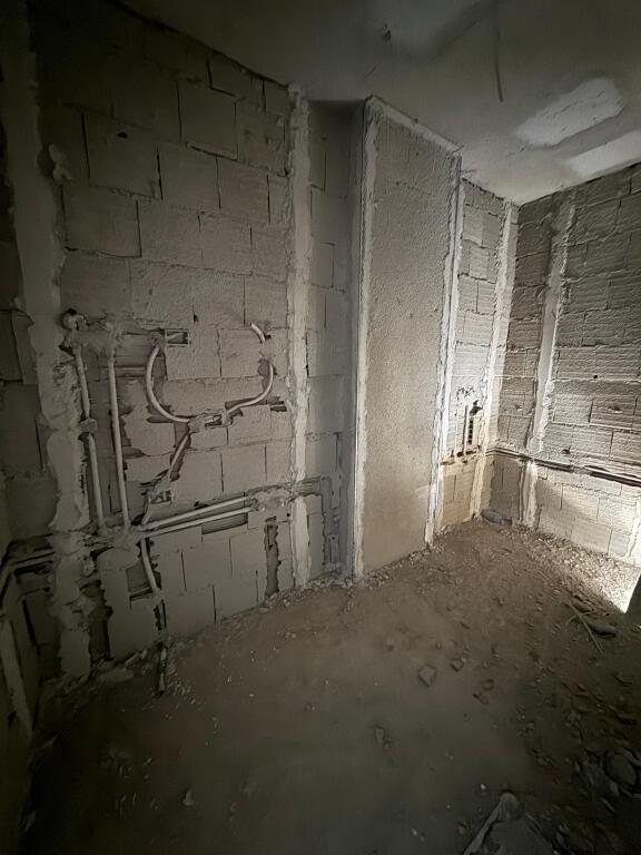 Shitet apartament 2+1 te Ish fusha e aviacionit