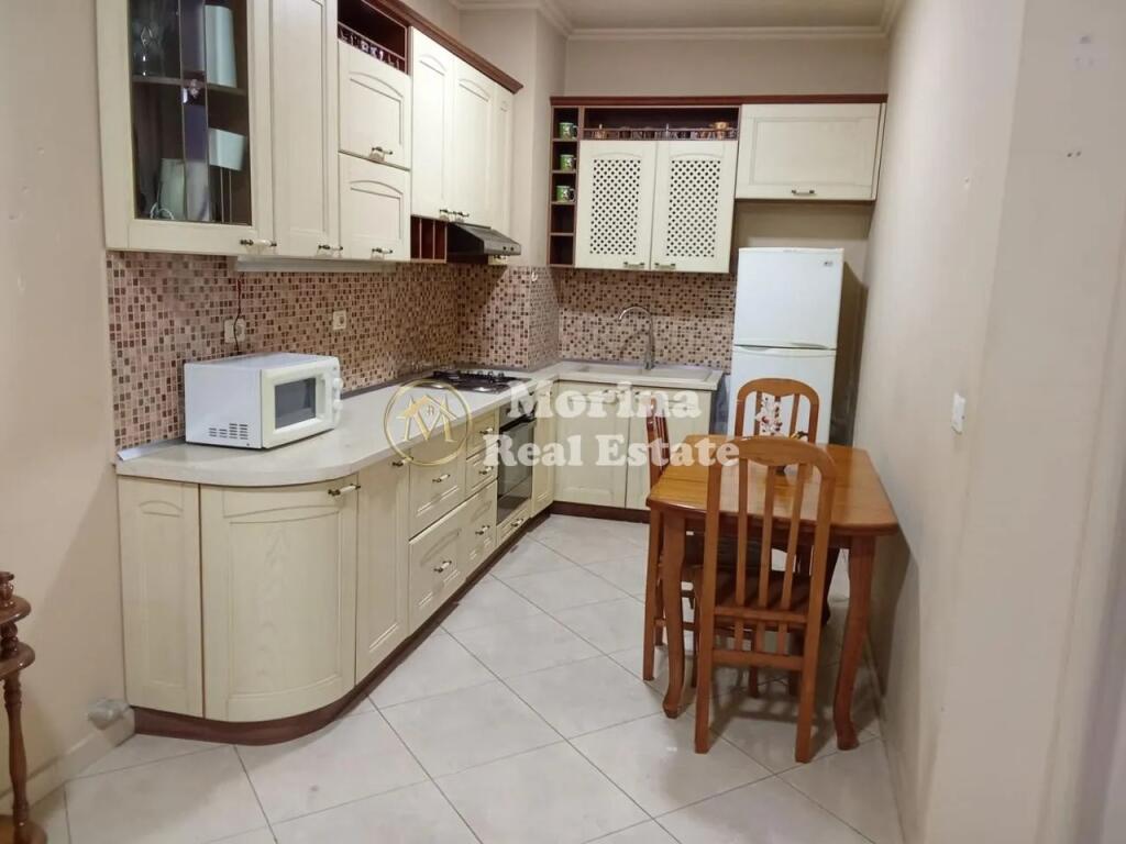 Qera Apartament, 1+1, te Kopeshti Botanik, 650 Euro/Muaj