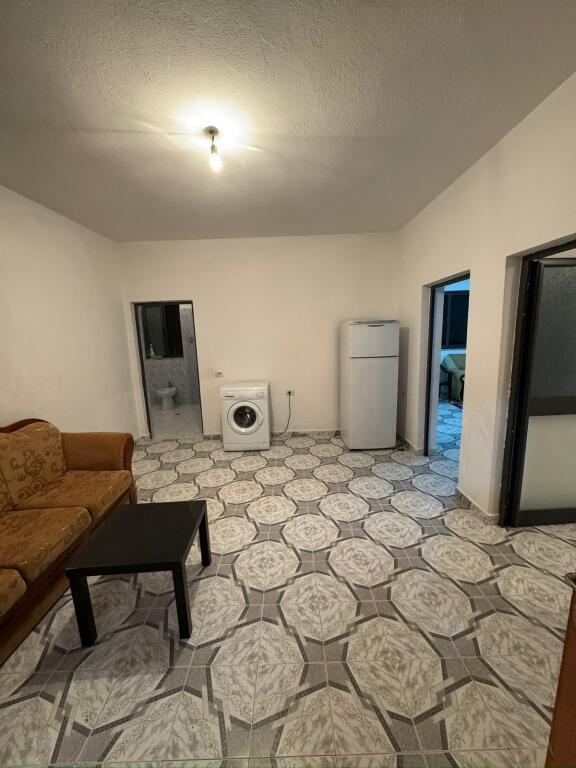 Apartment 1+1 for rent 5 May 300€