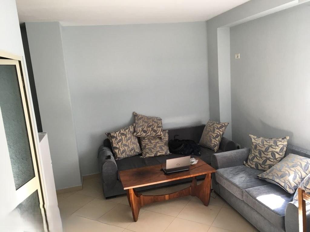 Appartamento 1+1 in affitto a Ali Demi, Tirana 400 € /Mese