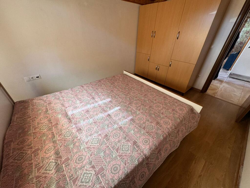 🏡 Appartamento 2+1 in affitto   📍 Via 3 Vëllezërit Kondi  💶 500€ (non trattabile)