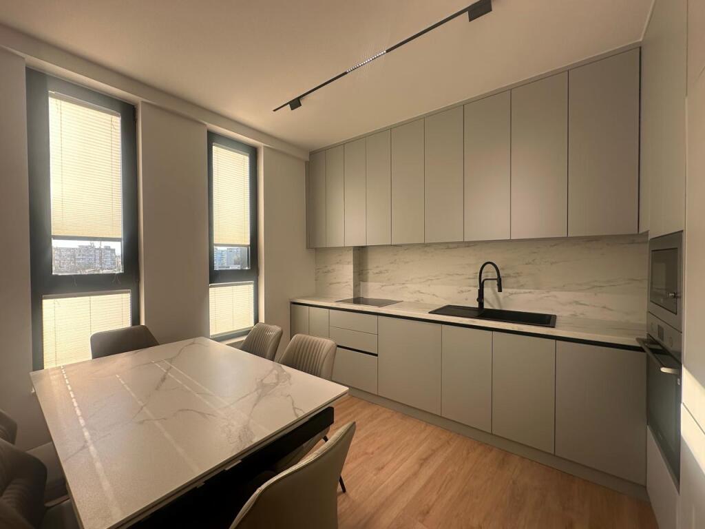 *Apartment 2+1+2+Parking For Rent | Bulevardi i Ri*