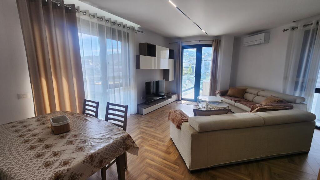 Apartment for Rent - Dry Lake 2+1+2+🅿️