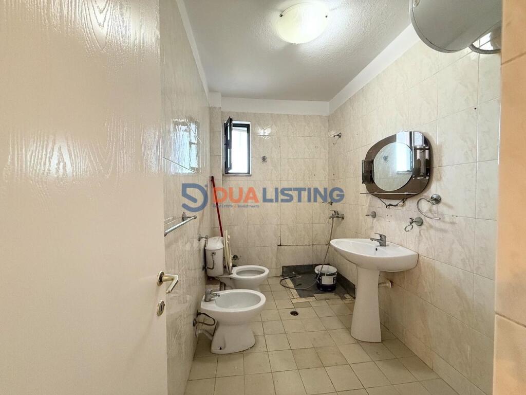 Shesim apartament 2+1 tek Ish Fusha e Aviacionit