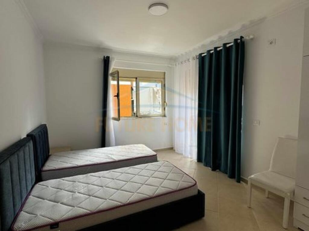 Shitet, Apartament 2+1, Liqeni i Thate, Tiranë.