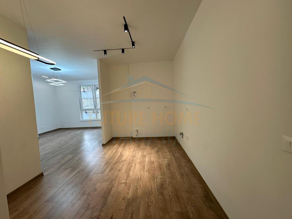 Shitet, Apartament 2+1, Rruga e Elbasanit, Tiranë.