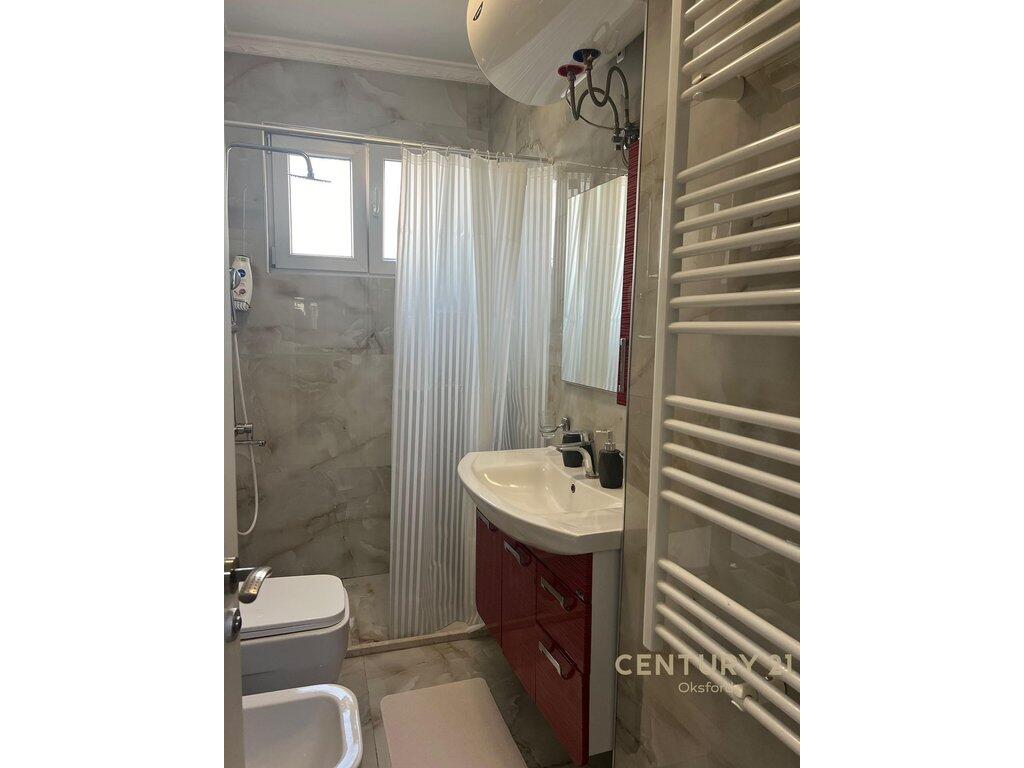 APARTAMENT 1+1 PER QIRA NE RRUGEN E DURRESIT