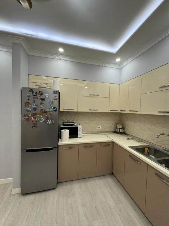 Jepet apartament 2+1+🅿 me qera ne Astir!