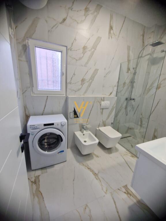 JEPET APARTAMENT 2+1+BLK ME QERA NE VASIL SHANTO 750 EURO
